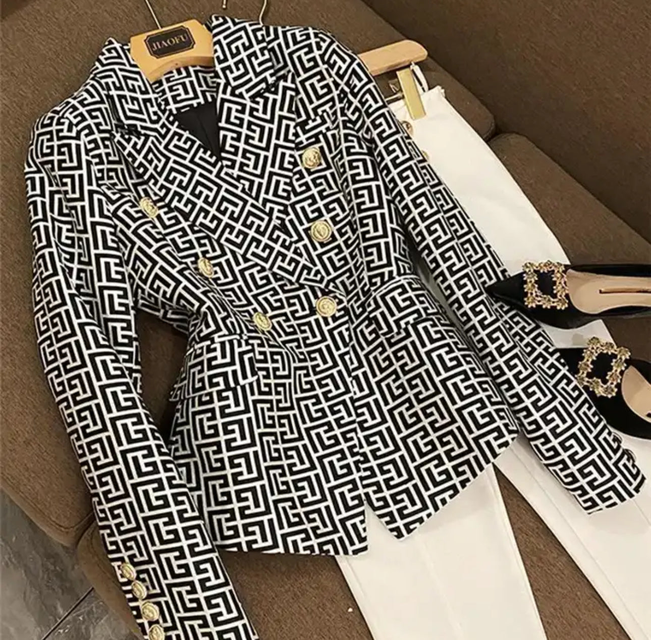 Geometric Print Notched Collar Gold Buttons Straight Fit Blazer